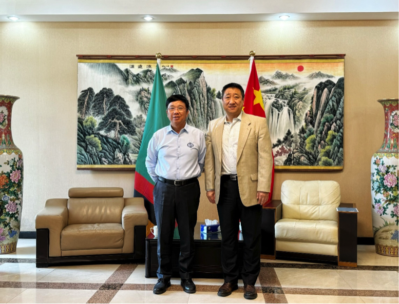 大满贯PG资源董事长王平卫拜会中国驻赞比亚大使韩镜